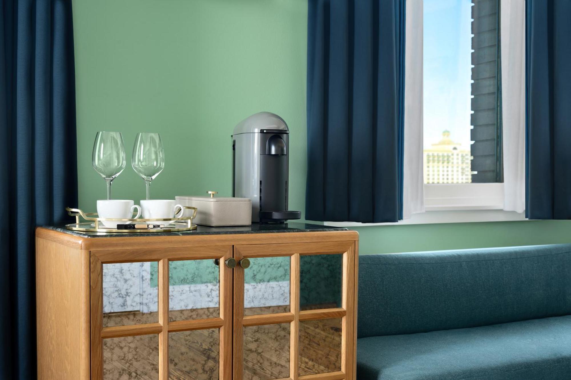 The Drayton Hotel Savannah, Curio Collection By Hilton Luaran gambar